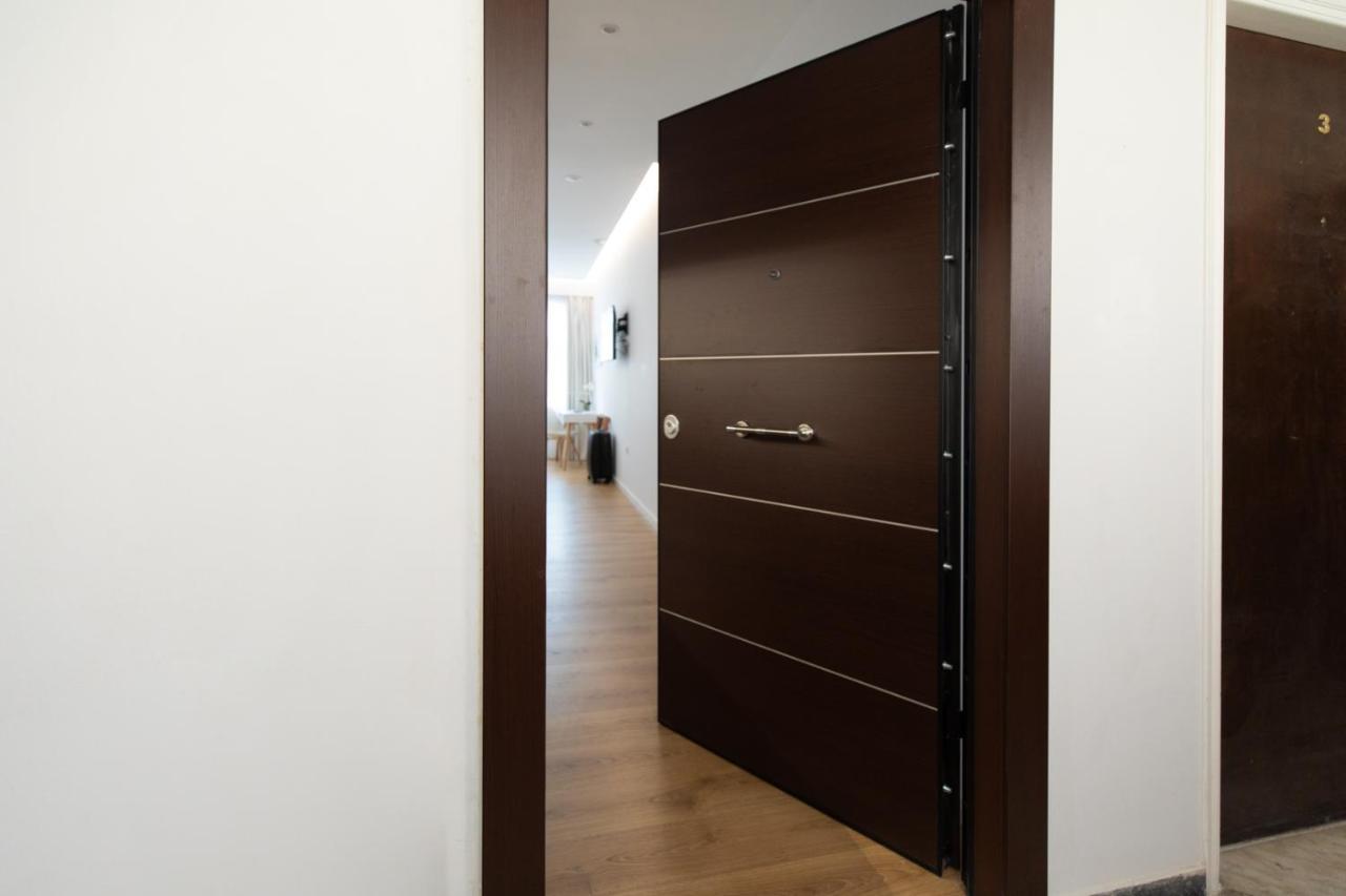 Minimal Apartment In Plaka Aten Exteriör bild